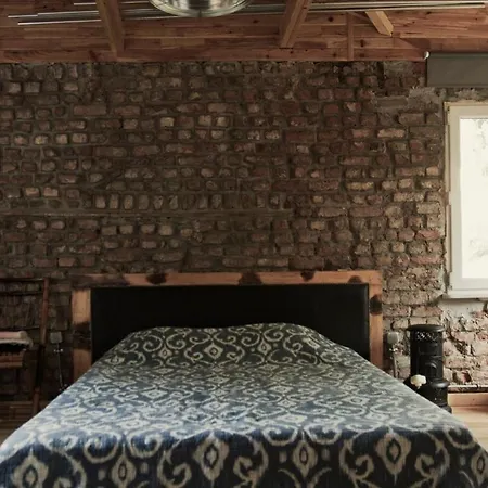 Historical Triplex Building Holiday home *
