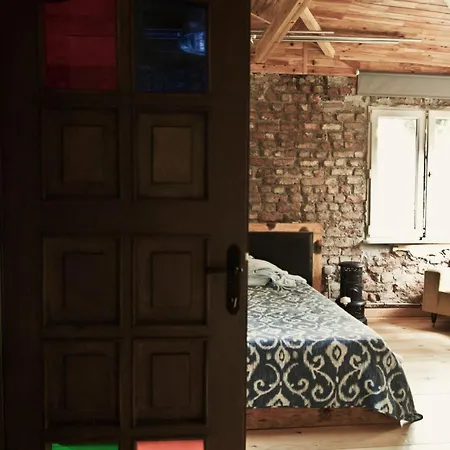 Historical Triplex Building Tatil Evi